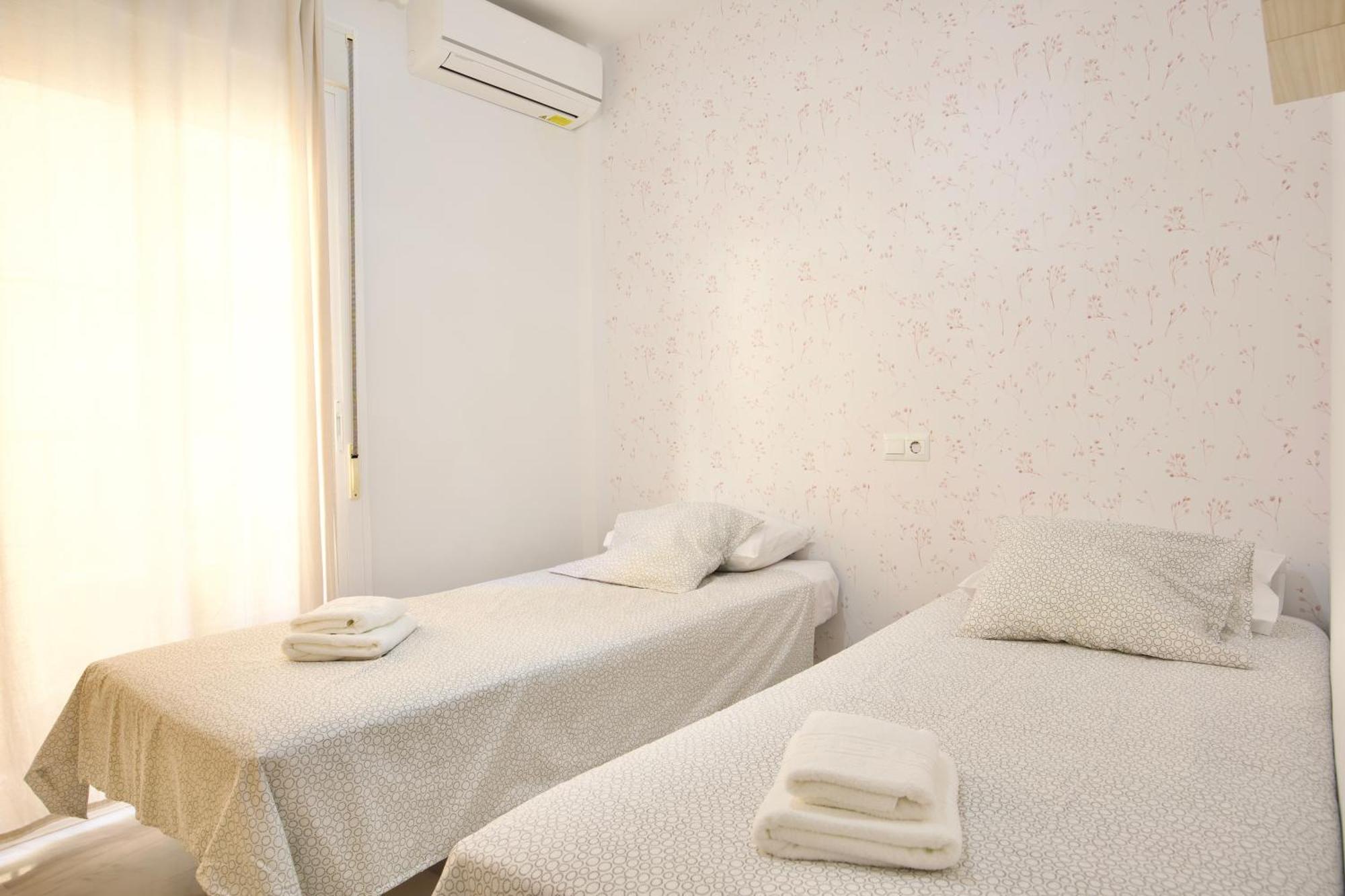 Bonito Apartamento Cerca De La Playa De Torrox Bagian luar foto